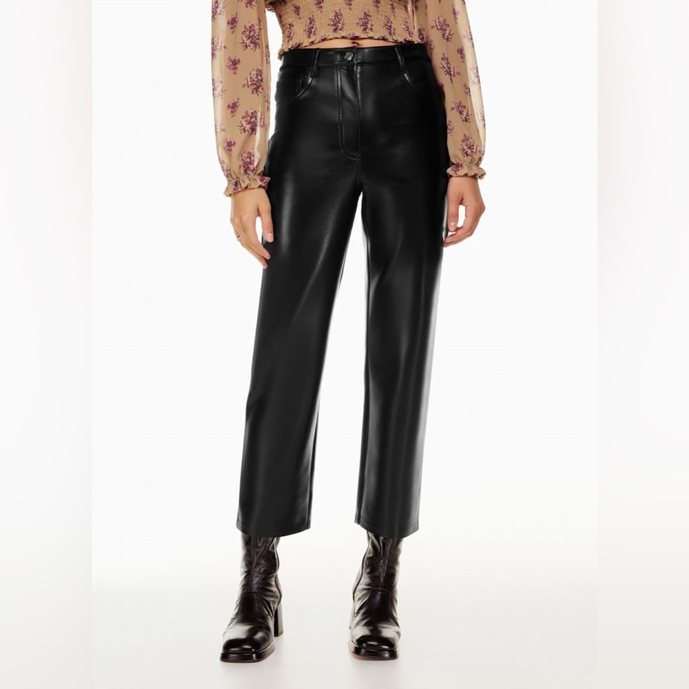 WILFRED (Aritzia) The Melina Faux Leather Cropped Pant in Black. High Rise. 4